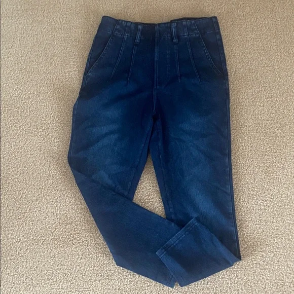 SMALL.  HALARA FRONT STITCHED STRETCHY JEGGING - Picture 2 of 6